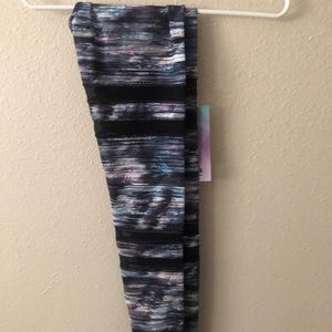 Iviva by Lululemon Leggings size 12 NWT
